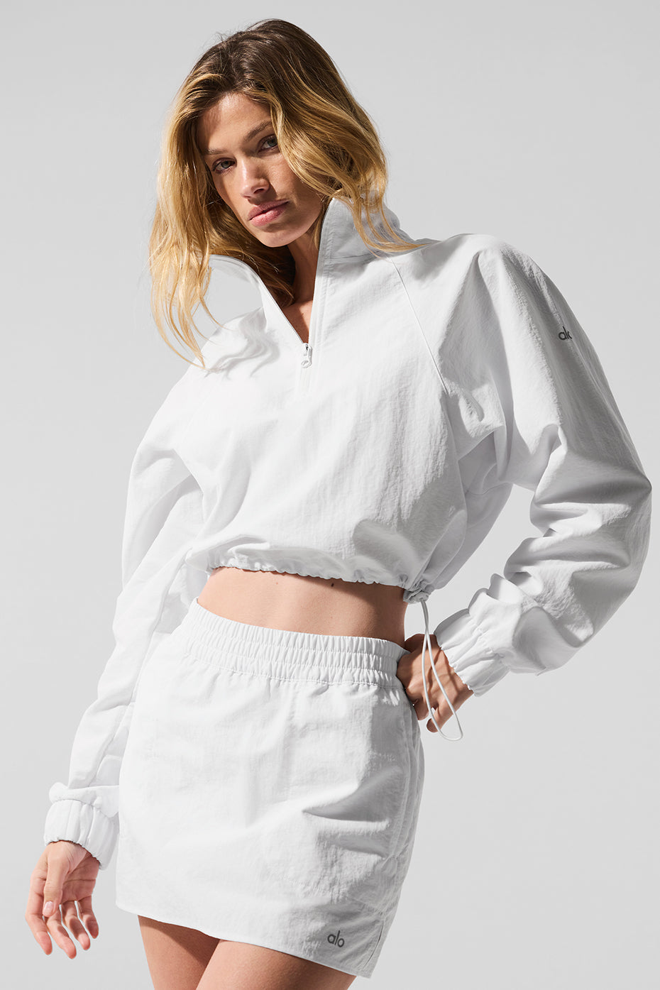 Alo Yoga Cropped 1/4 Zip Alumni Pullover - White