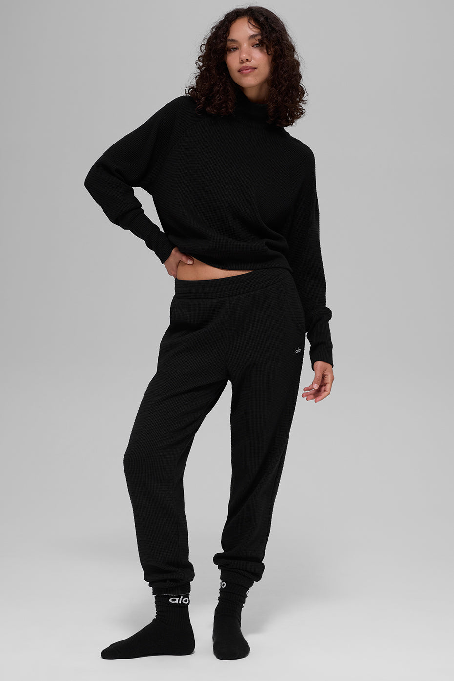 Alo Yoga Waffle Weekend Escape Mock Neck Long Sleeve - Black