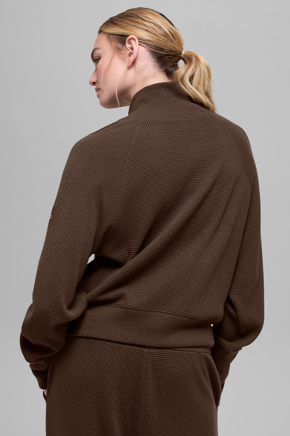 Alo Yoga Waffle Weekend Escape Mock Neck Long Sleeve - Espresso