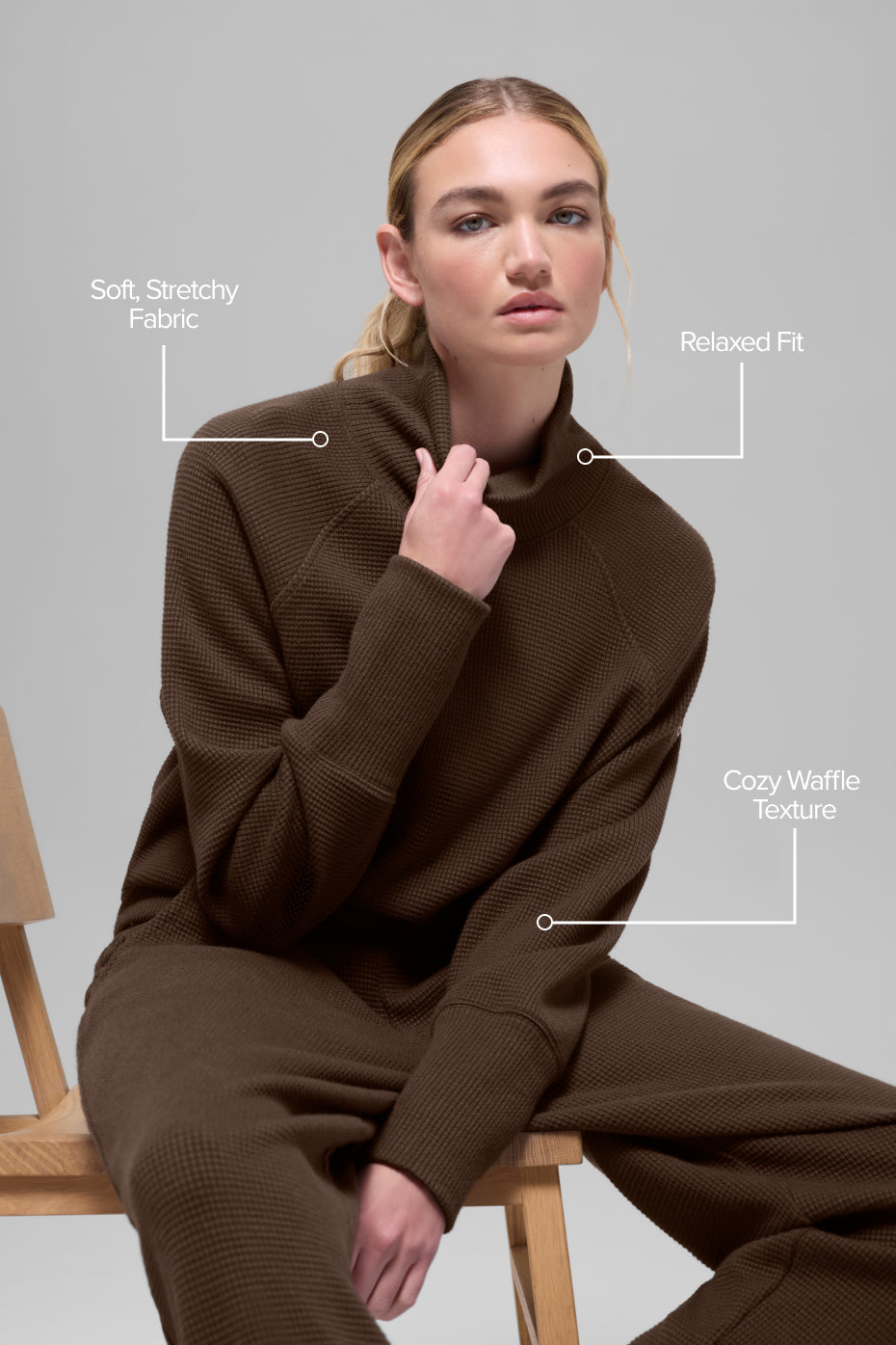 Alo Yoga Waffle Weekend Escape Mock Neck Long Sleeve - Espresso