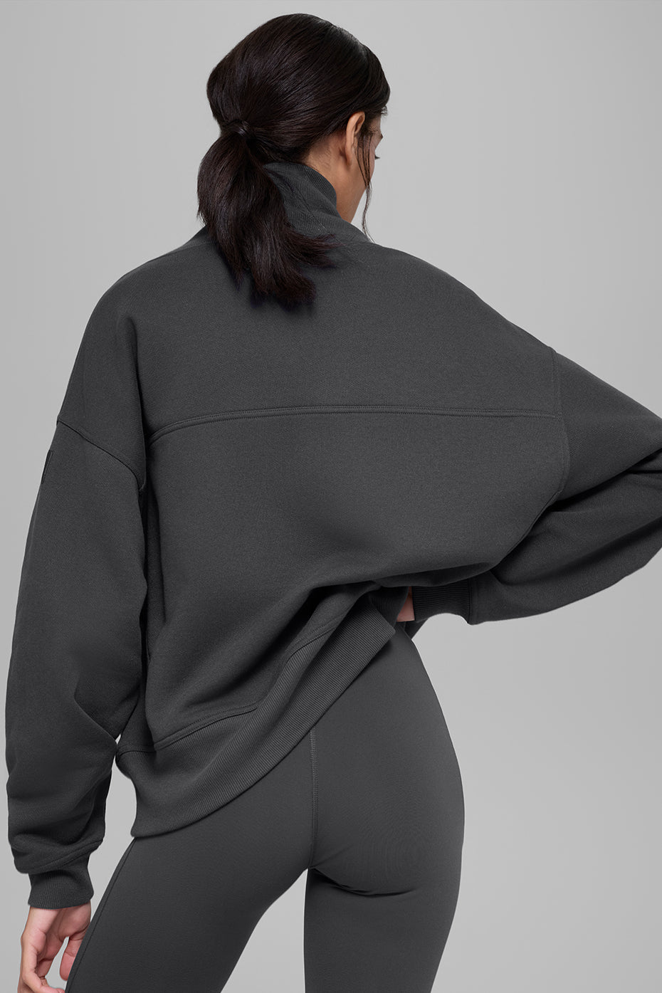 Alo Yoga Hazy Mock Neck Pullover - Anthracite