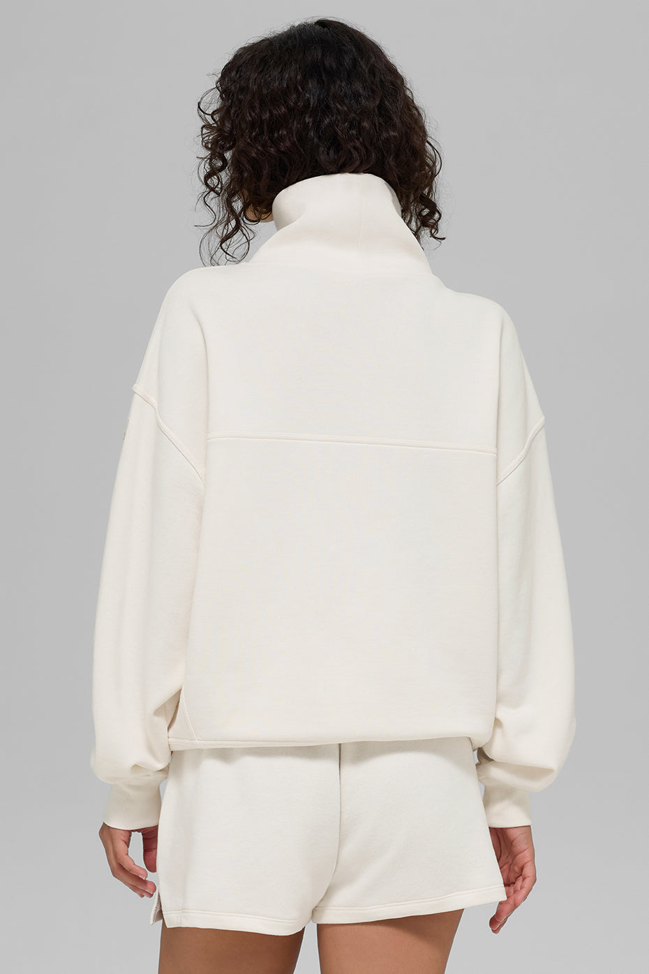 Alo Yoga Hazy Mock Neck Pullover - Ivory