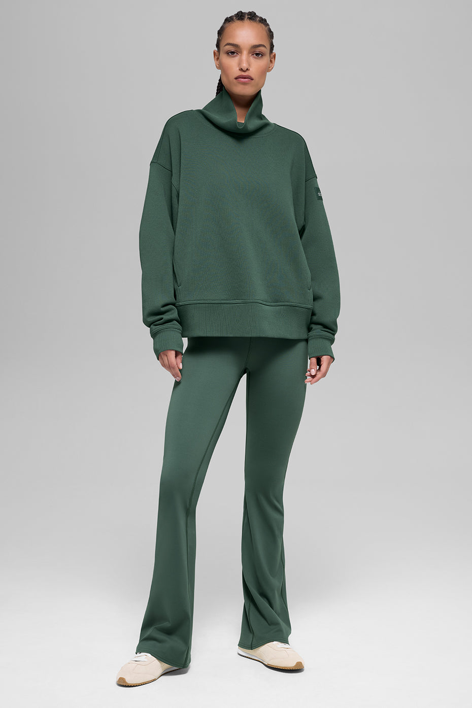 Alo Yoga Hazy Mock Neck Pullover - Clover Green