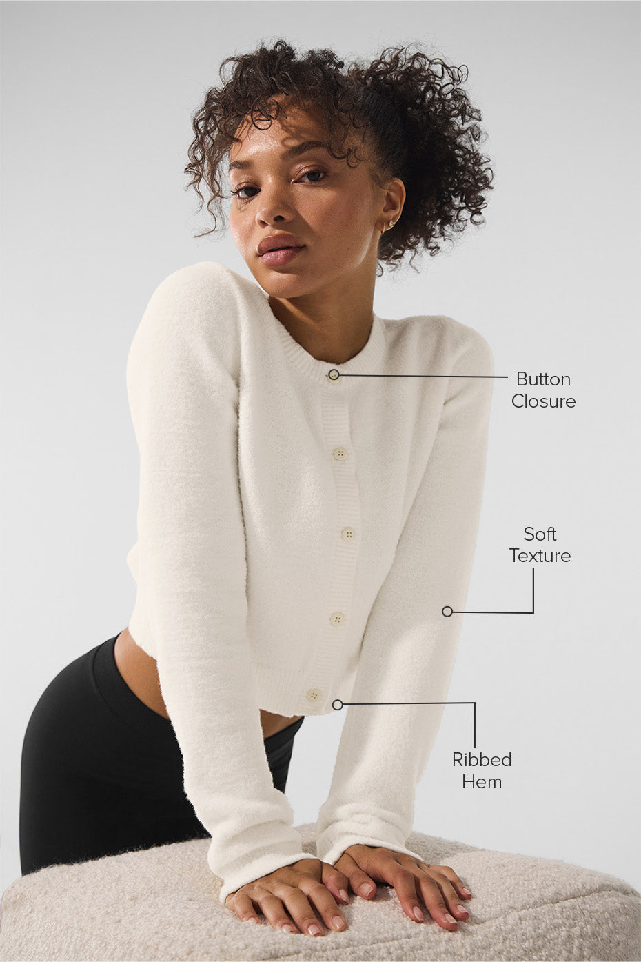 Alo Yoga Snuggle Up Sweater Cropped Cardigan - Ivory