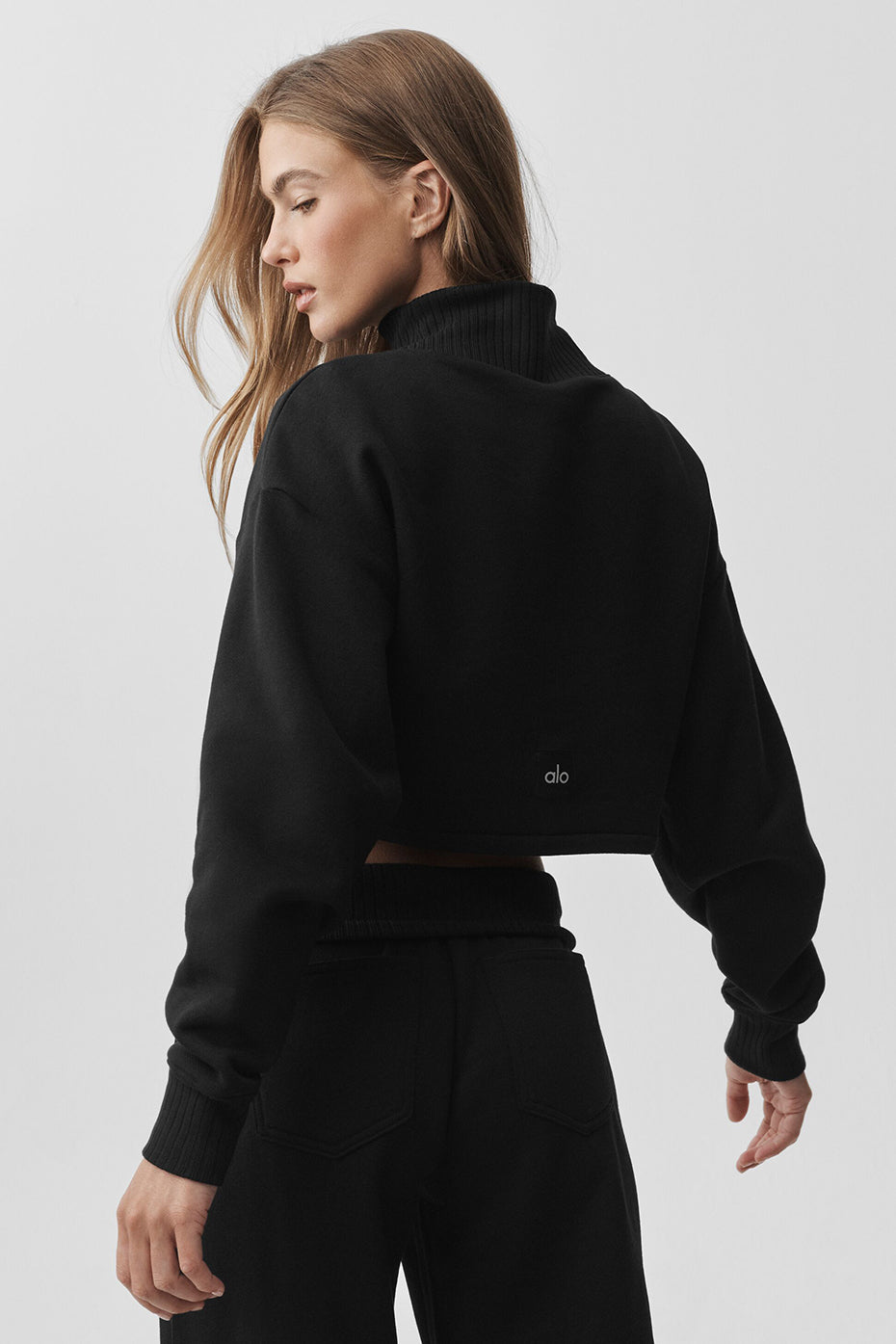 Alo Yoga Cropped Serenity Coverup - Black