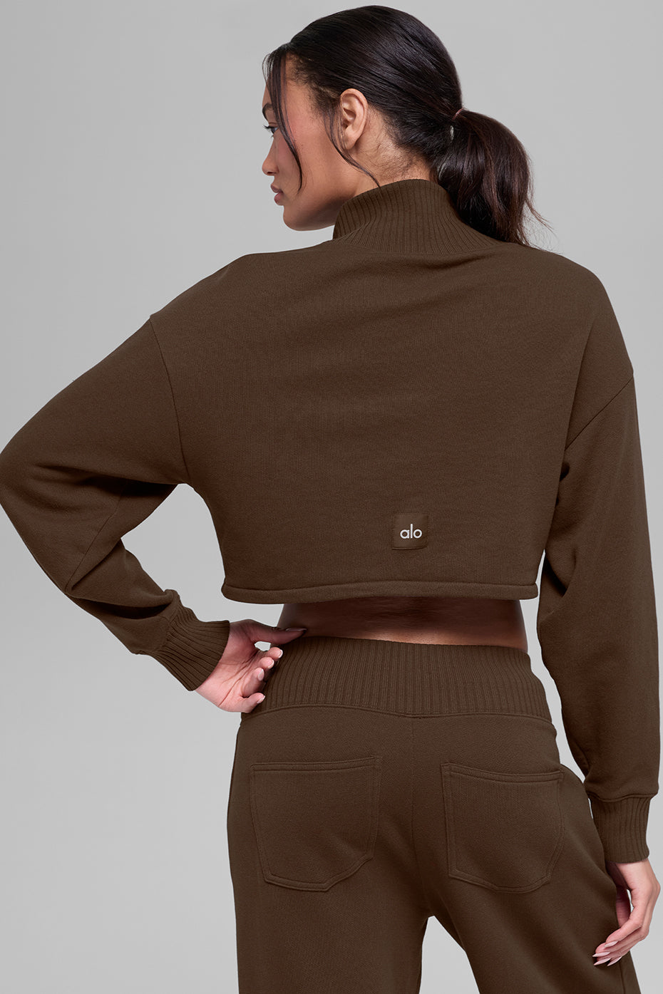 Alo Yoga Cropped Serenity Coverup - Espresso