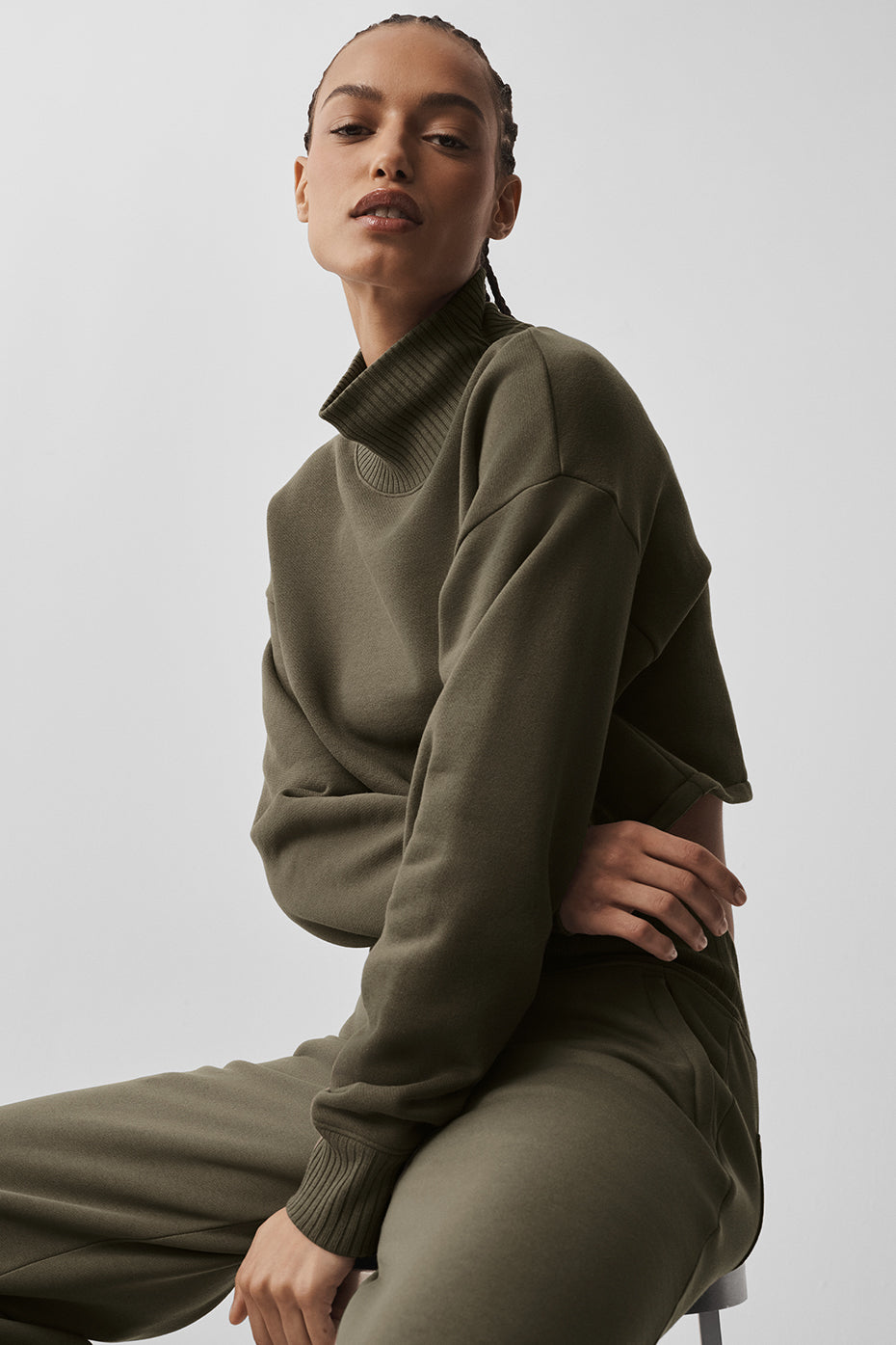 Alo Yoga Cropped Serenity Coverup - Olive Tree