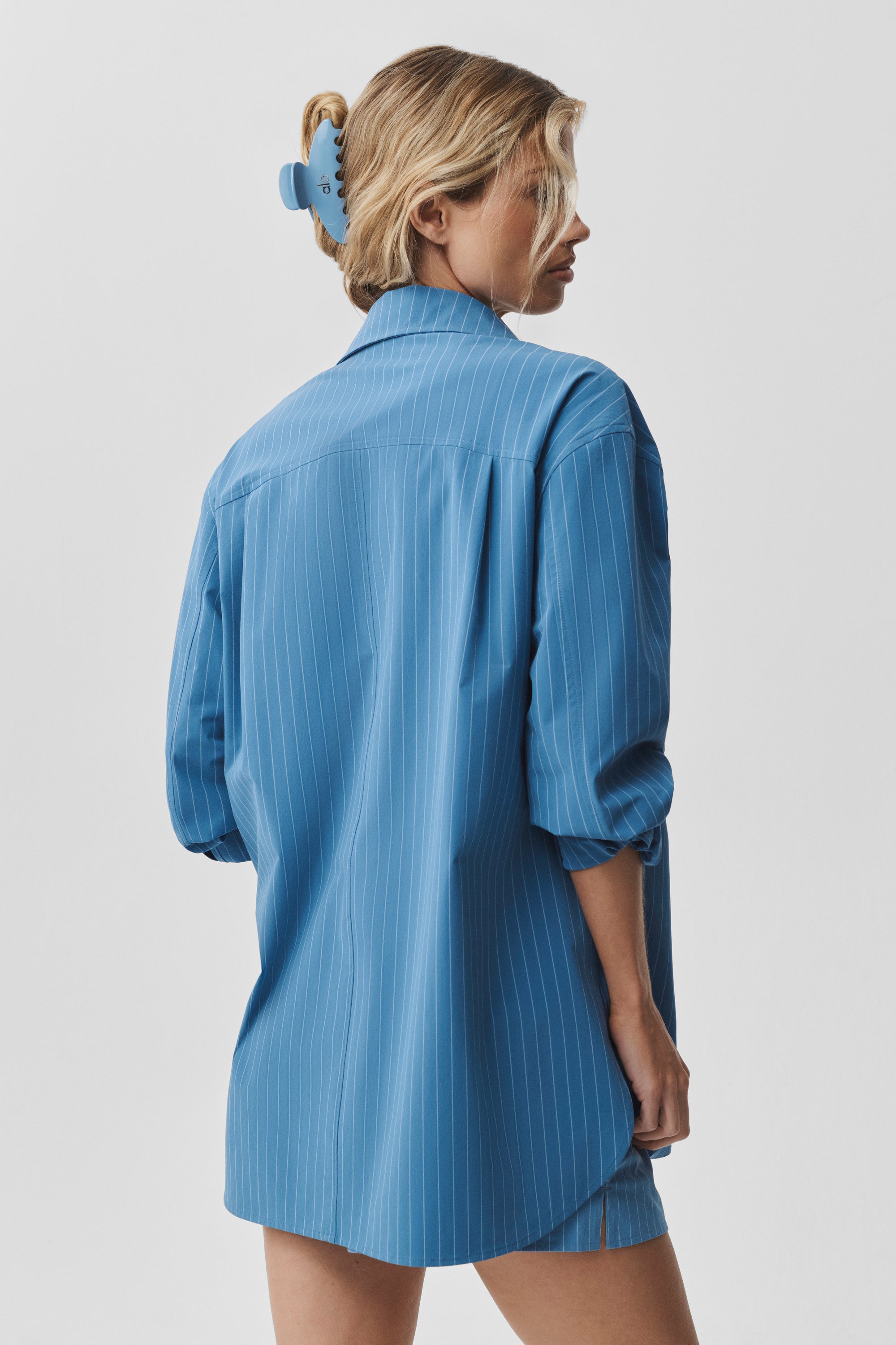 Alo Yoga Pinstripe Daylight Button Down Long Sleeve - California Blue/White