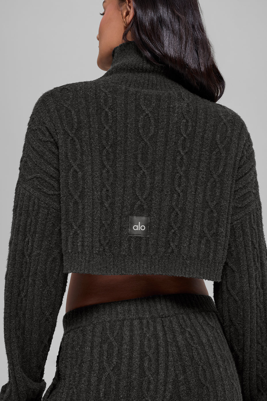Alo Yoga Cable Knit Cropped Winter Bliss Turtleneck Long Sleeve - Dark Heather Grey