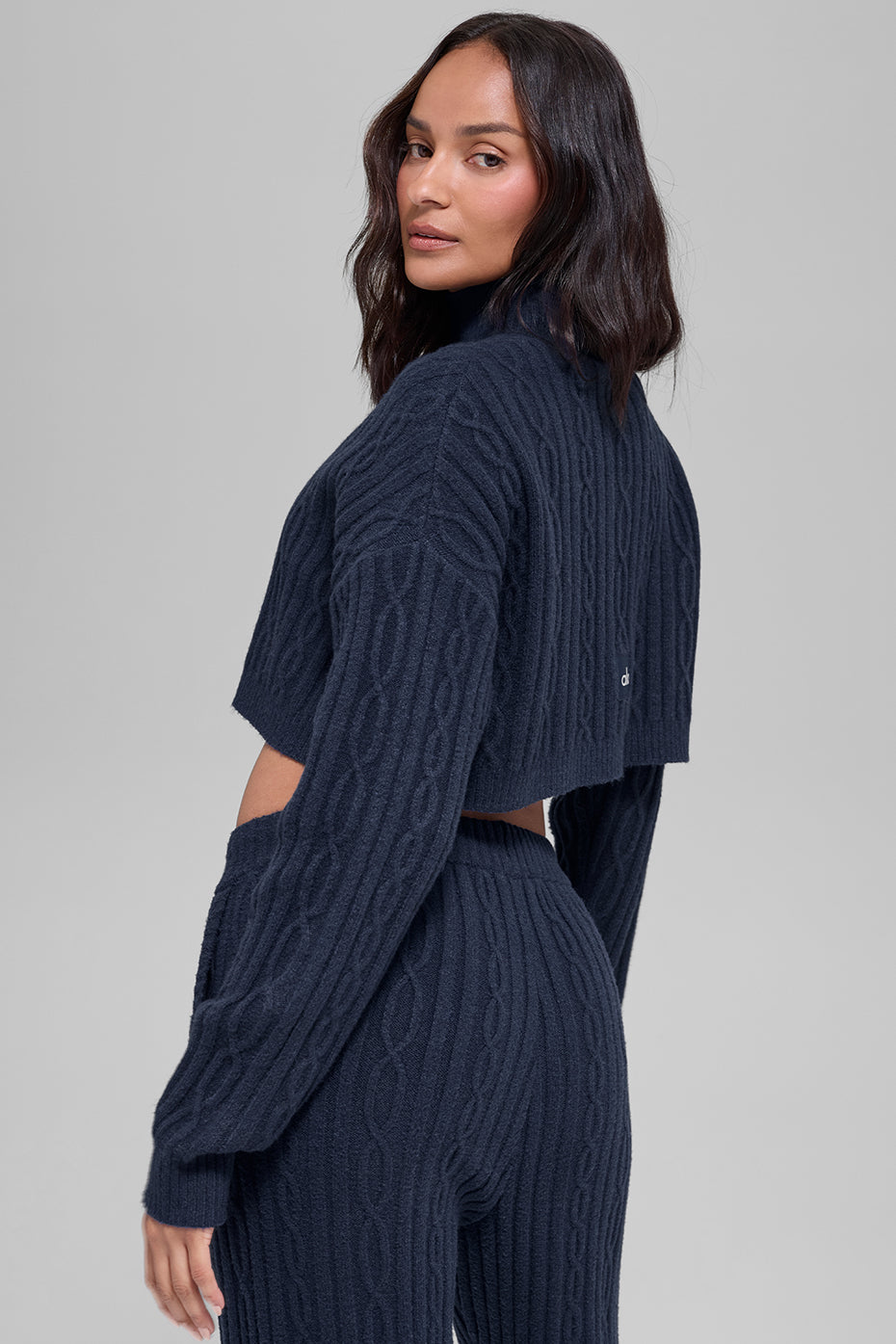 Alo Yoga Cable Knit Cropped Winter Bliss Turtleneck Long Sleeve - Navy