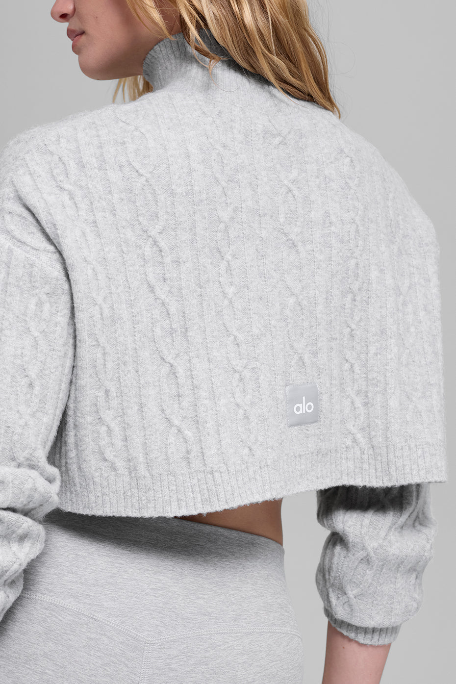 Alo Yoga Cable Knit Cropped Winter Bliss Turtleneck Long Sleeve - Athletic Heather Grey