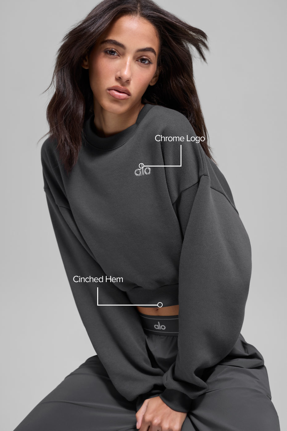 Alo Yoga Cropped Accolade Crewneck - Anthracite