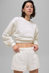 Alo Yoga Cropped Accolade Crewneck - Ivory