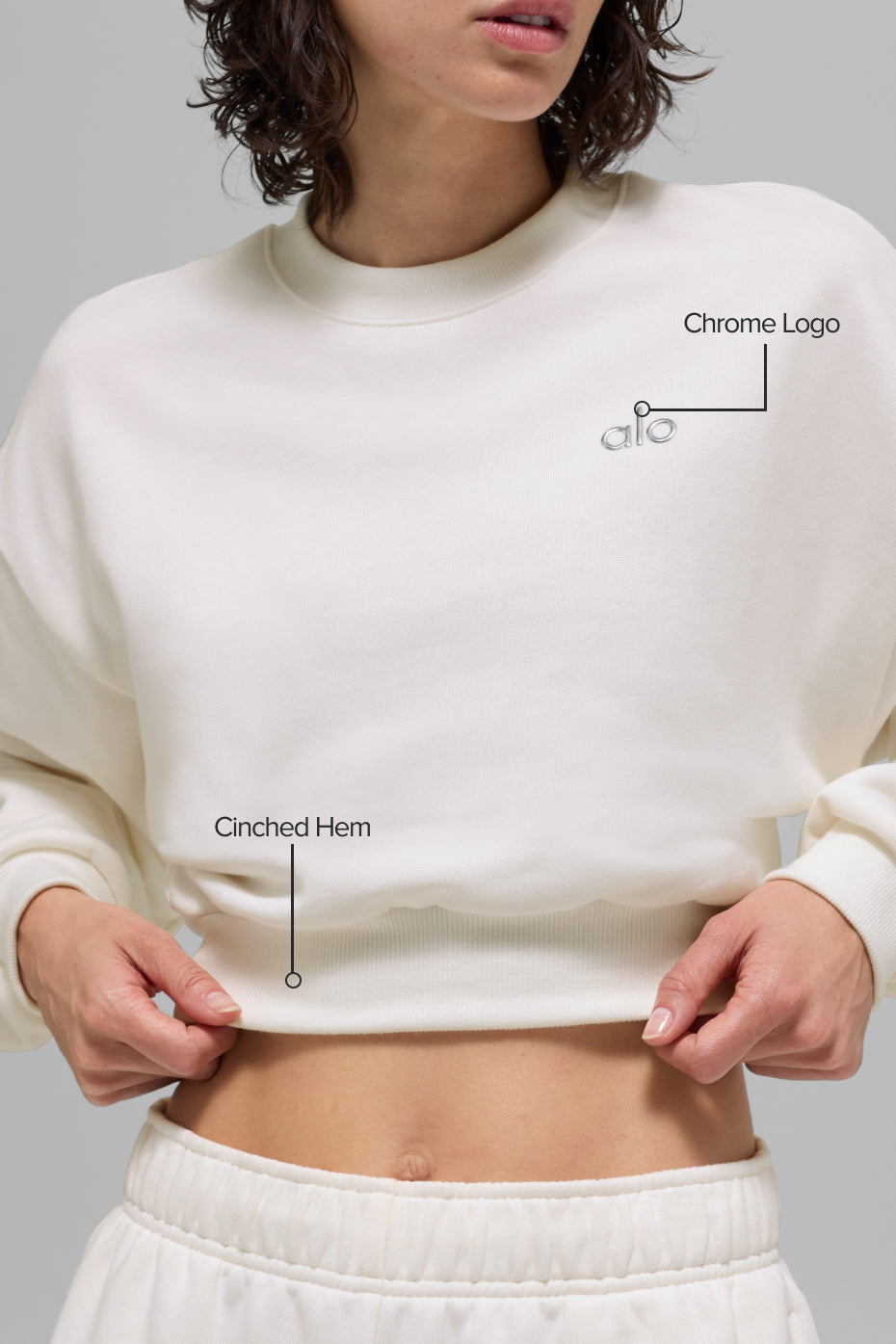 Alo Yoga Cropped Accolade Crewneck - Ivory
