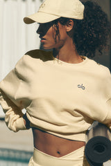 Alo Yoga Cropped Accolade Crewneck - Candlelight Yellow