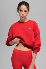 Alo Yoga Cropped Accolade Crewneck - Bright Red