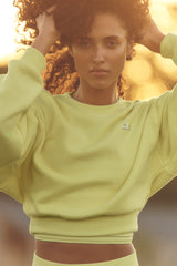 Alo Yoga Cropped Accolade Crewneck - Sunshine