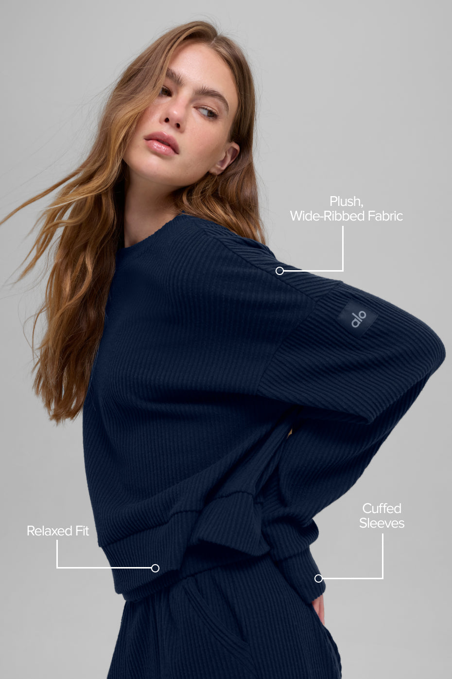 Alo Yoga Muse Crew Neck Pullover - Navy