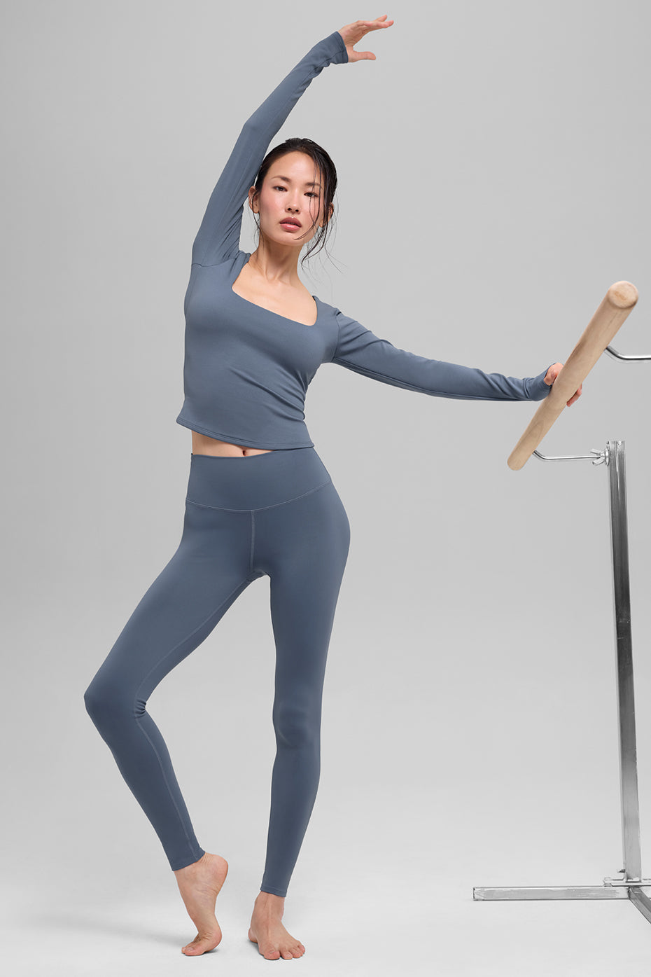 Alo Yoga ALO Softsculpt Precision Long Sleeve - Bluestone