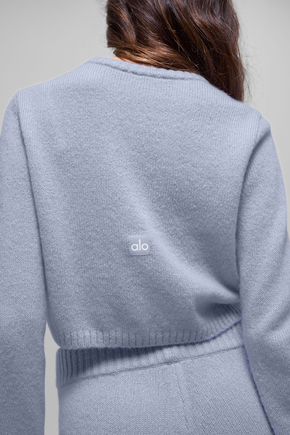 Alo Yoga Wool Cashmere New Class Cropped Cardigan - Winter Frost
