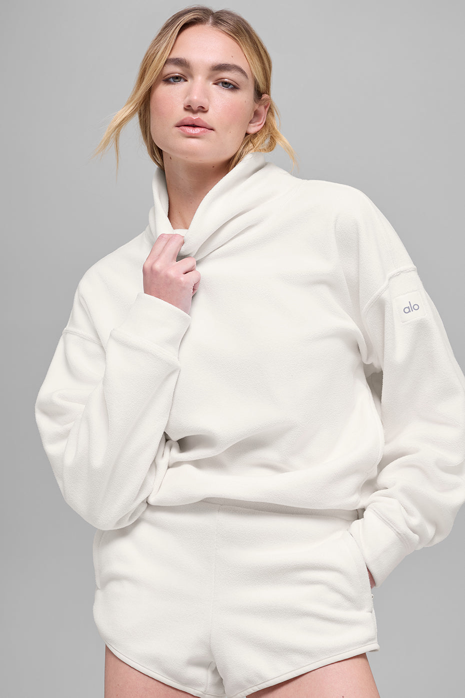 Alo Yoga Polar Fleece Hazy Pullover - Ivory