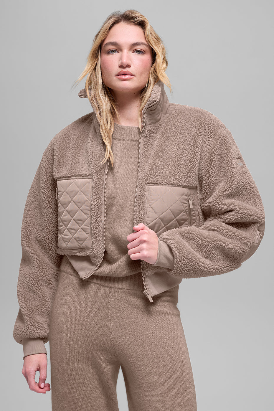 Alo Yoga Sherpa Edge Bomber - Chai Latte