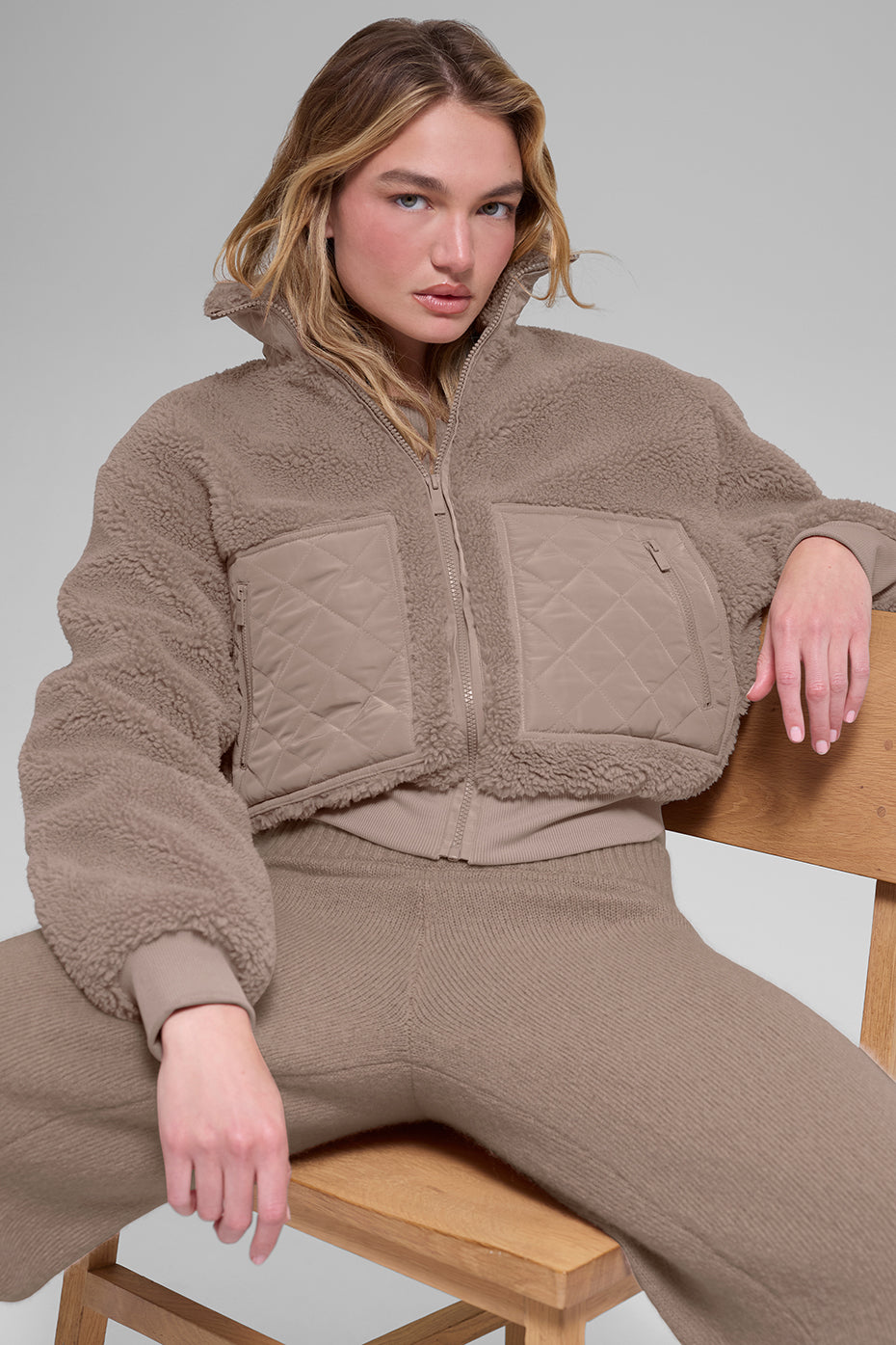 Alo Yoga Sherpa Edge Bomber - Chai Latte
