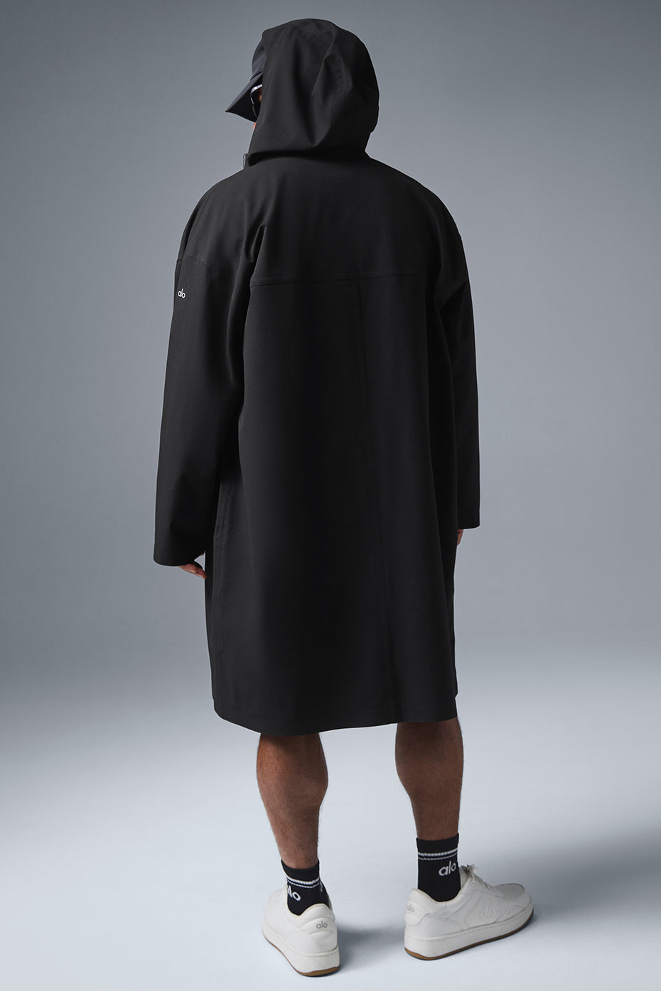 Alo Yoga Rain Or Shine Long Coat - Black