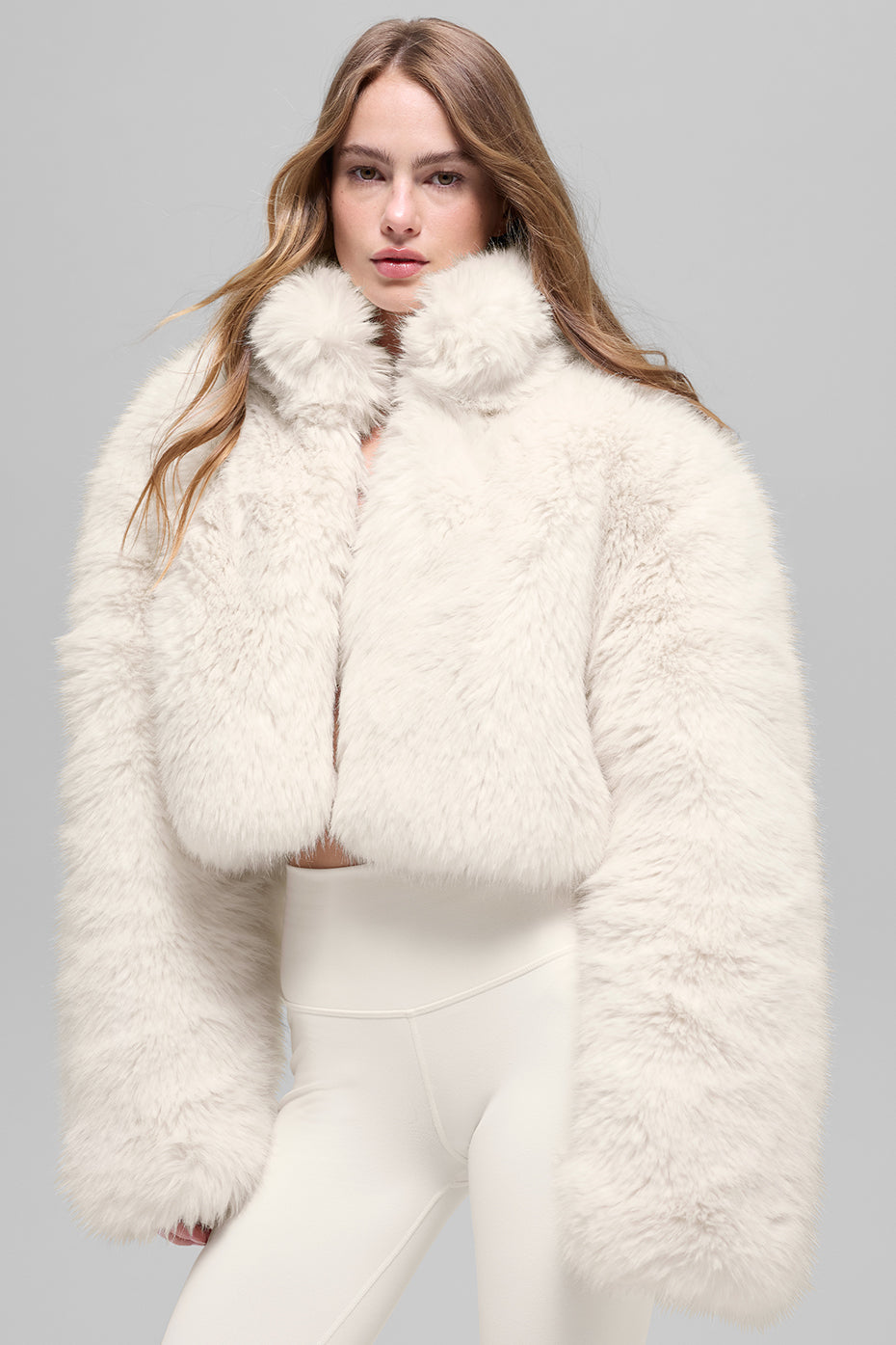 Alo Yoga Opulent Faux Fur Cropped Jacket - Ivory