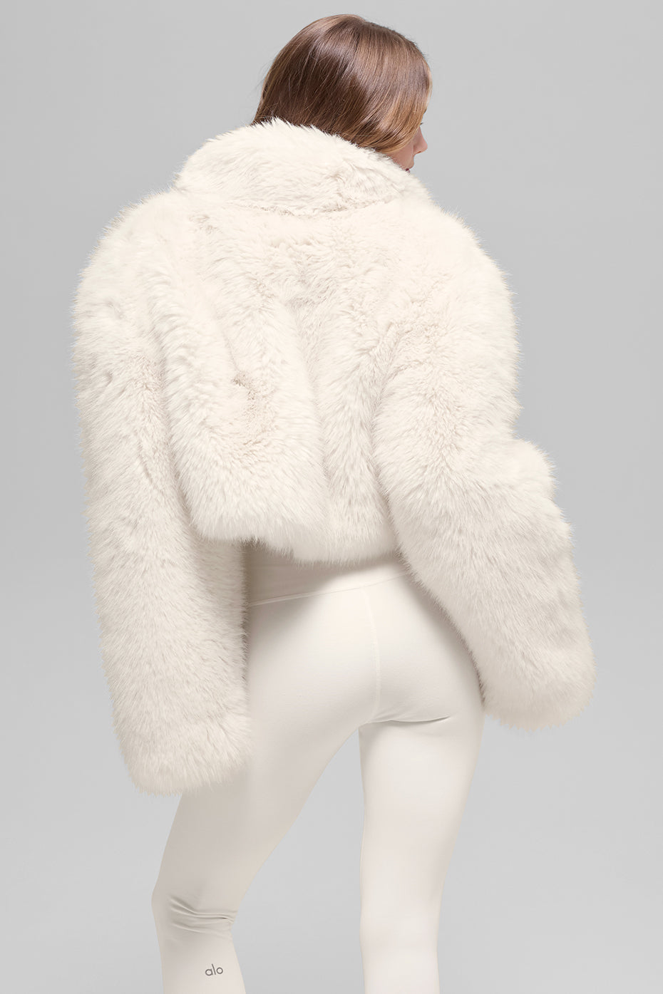 Alo Yoga Opulent Faux Fur Cropped Jacket - Ivory