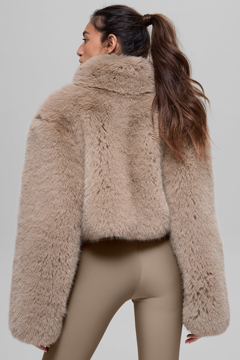 Alo Yoga Opulent Faux Fur Cropped Jacket - Oat
