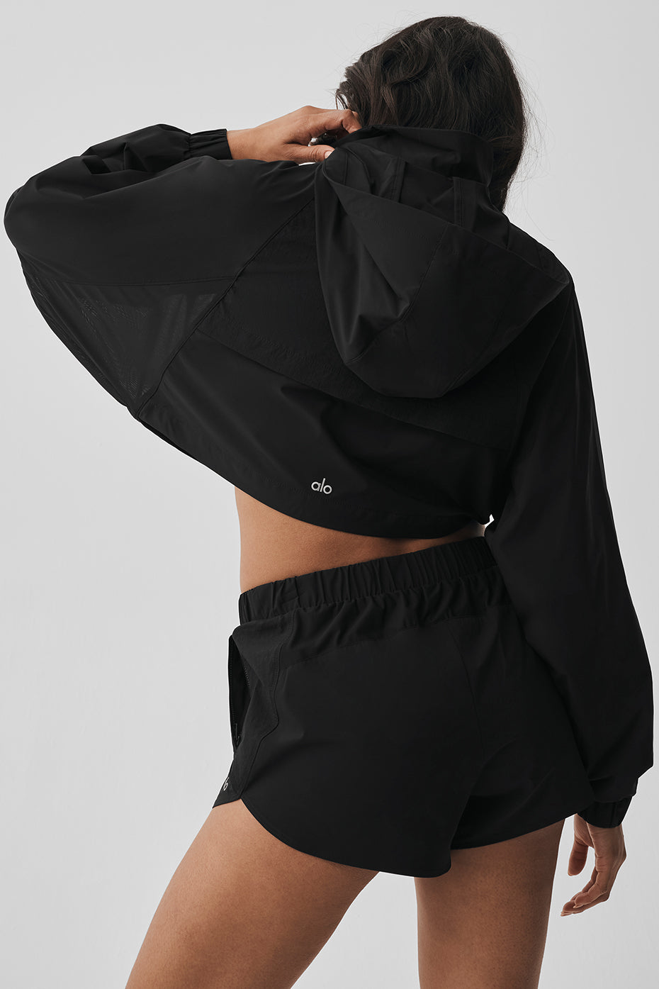 Alo Yoga Cropped Playmaker Jacket - Black
