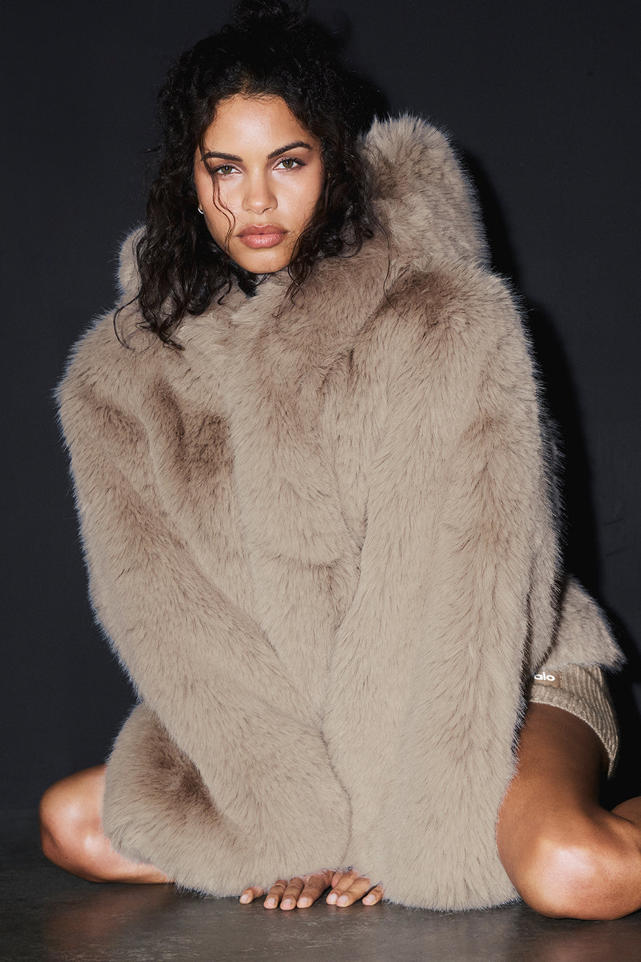 Alo Yoga Opulent Faux Fur Statement Jacket - Oat