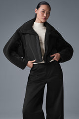 Alo Yoga Sherpa Cozy Escape Puffer - Black/Black