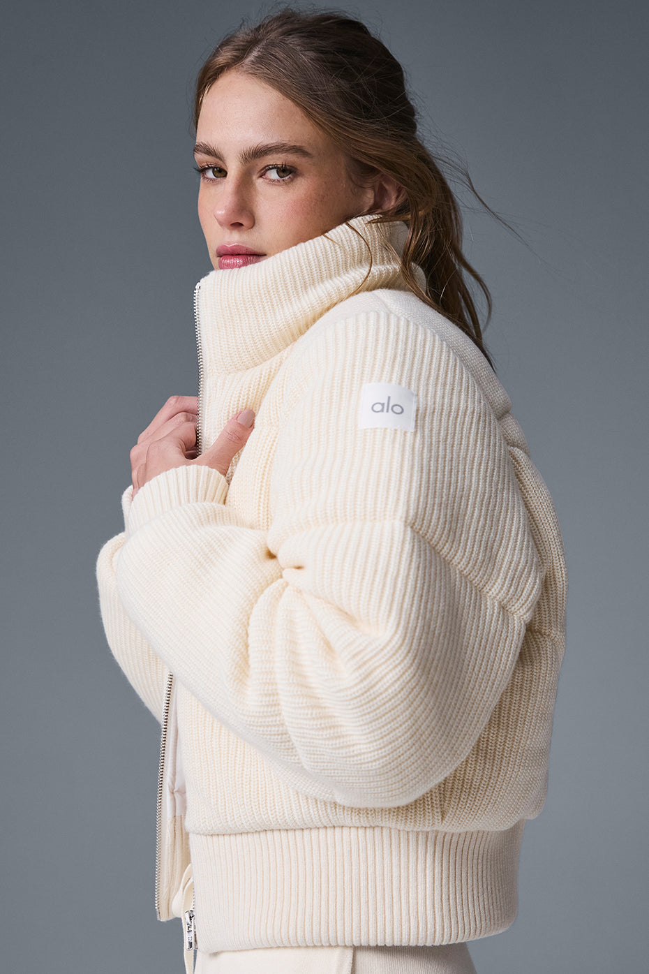 Alo Yoga Darling Sweater Puffer - Ivory