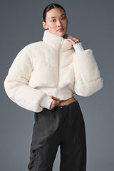 Alo Yoga Sherpa Main Act Corset Puffer - Ivory