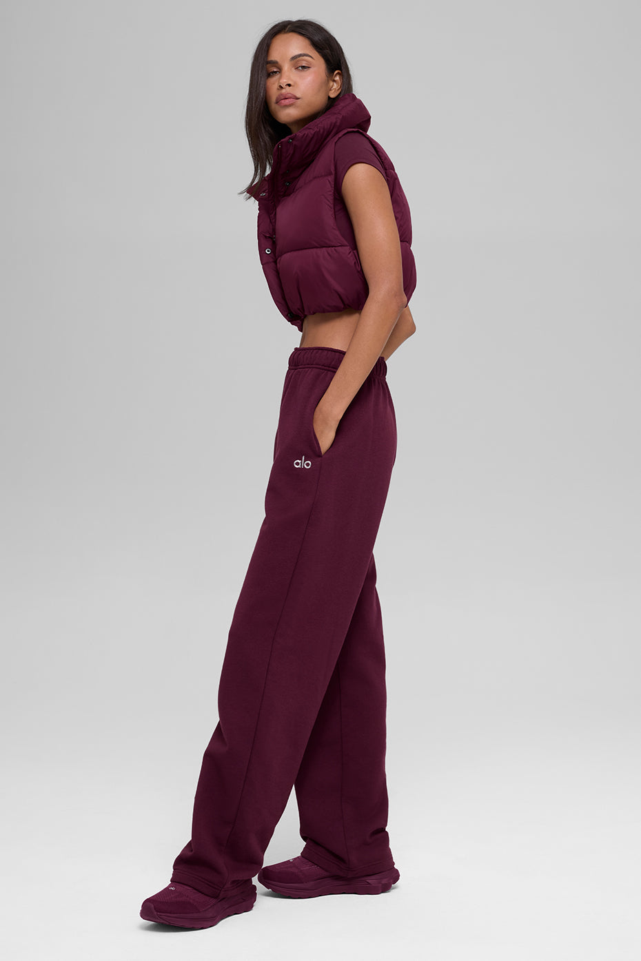 Alo Yoga Cropped Gold Rush Puffer Vest - Burgundy