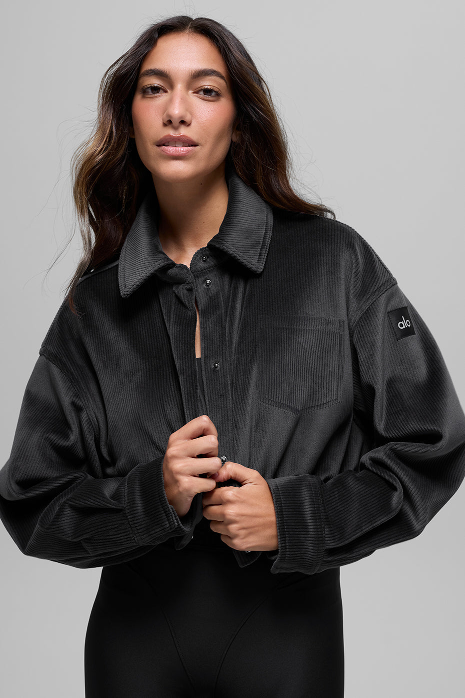Alo Yoga Ribbed Velour Cropped Mountain Side Jacket - Black