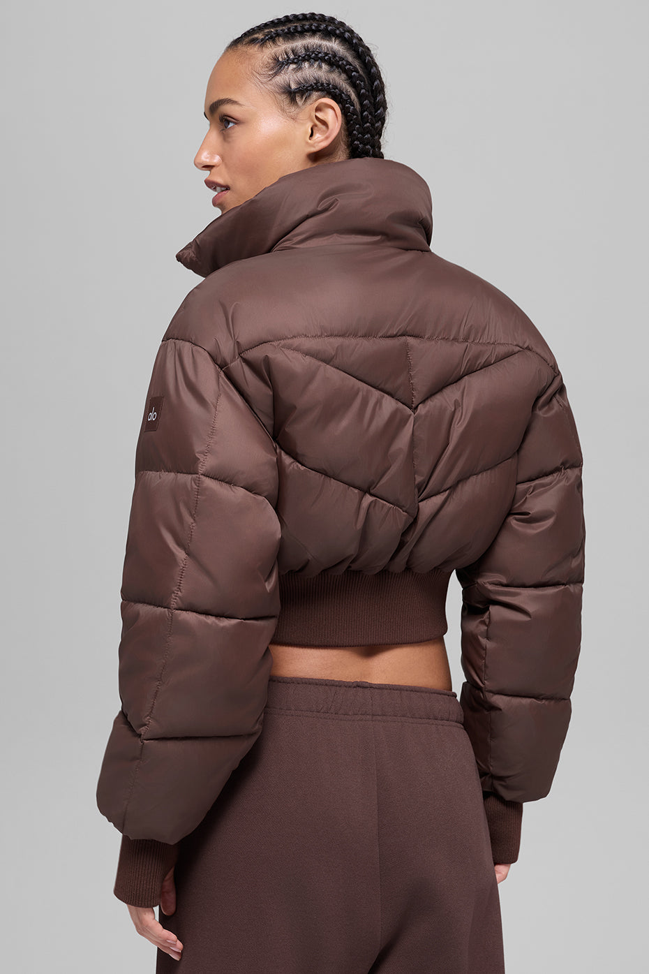 Alo Yoga Cropped Atmosphere Puffer - Brownstone