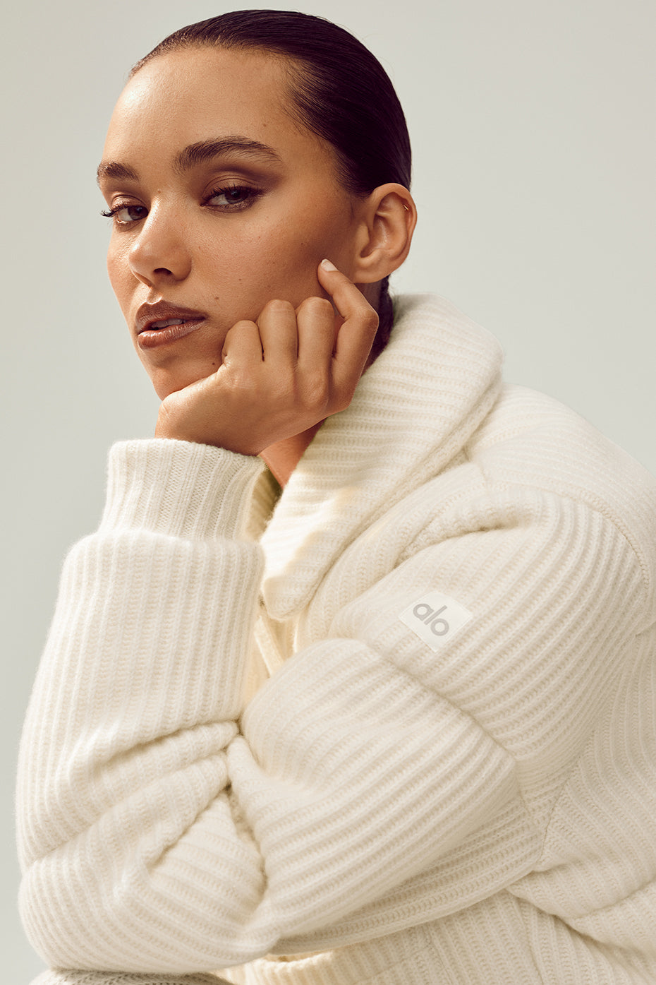Alo Yoga Cashmere Northstar Sweater Puffer - Ivory