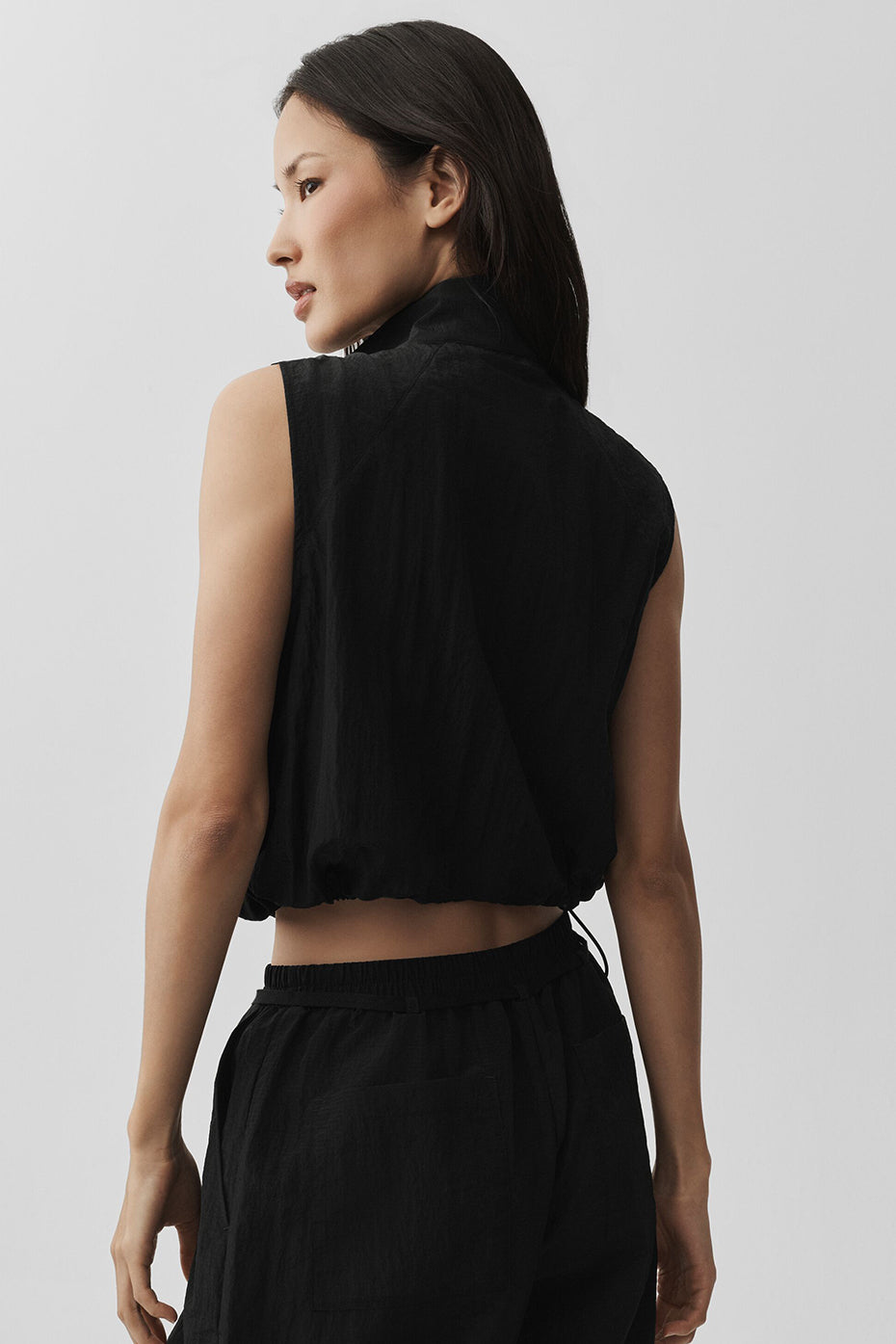 Alo Yoga Ripstop Electric Vest - Black