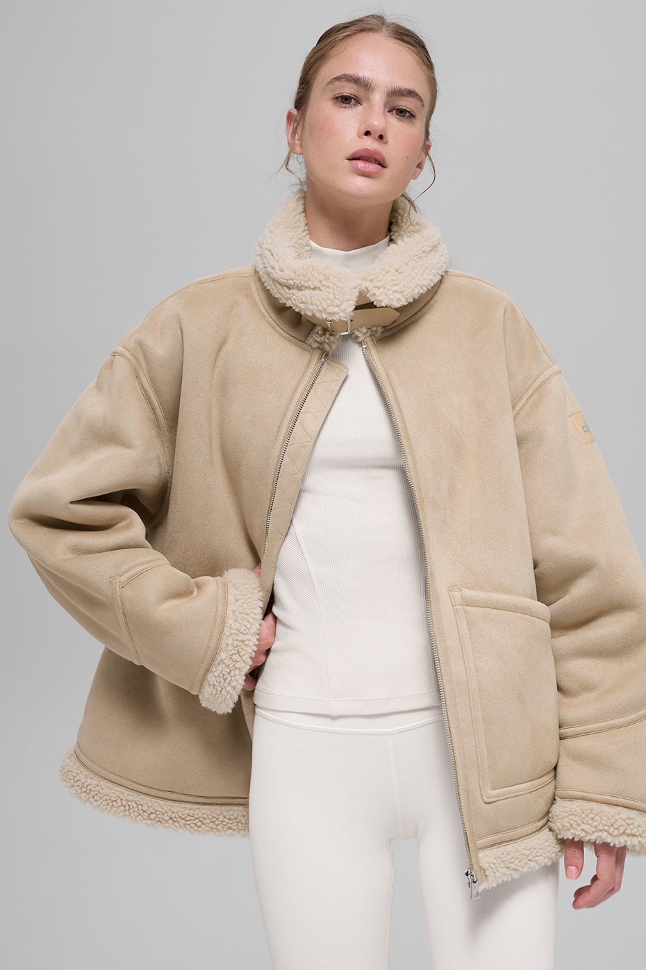 Alo Yoga Faux Shearling Grand Jacket - Woodland Tan