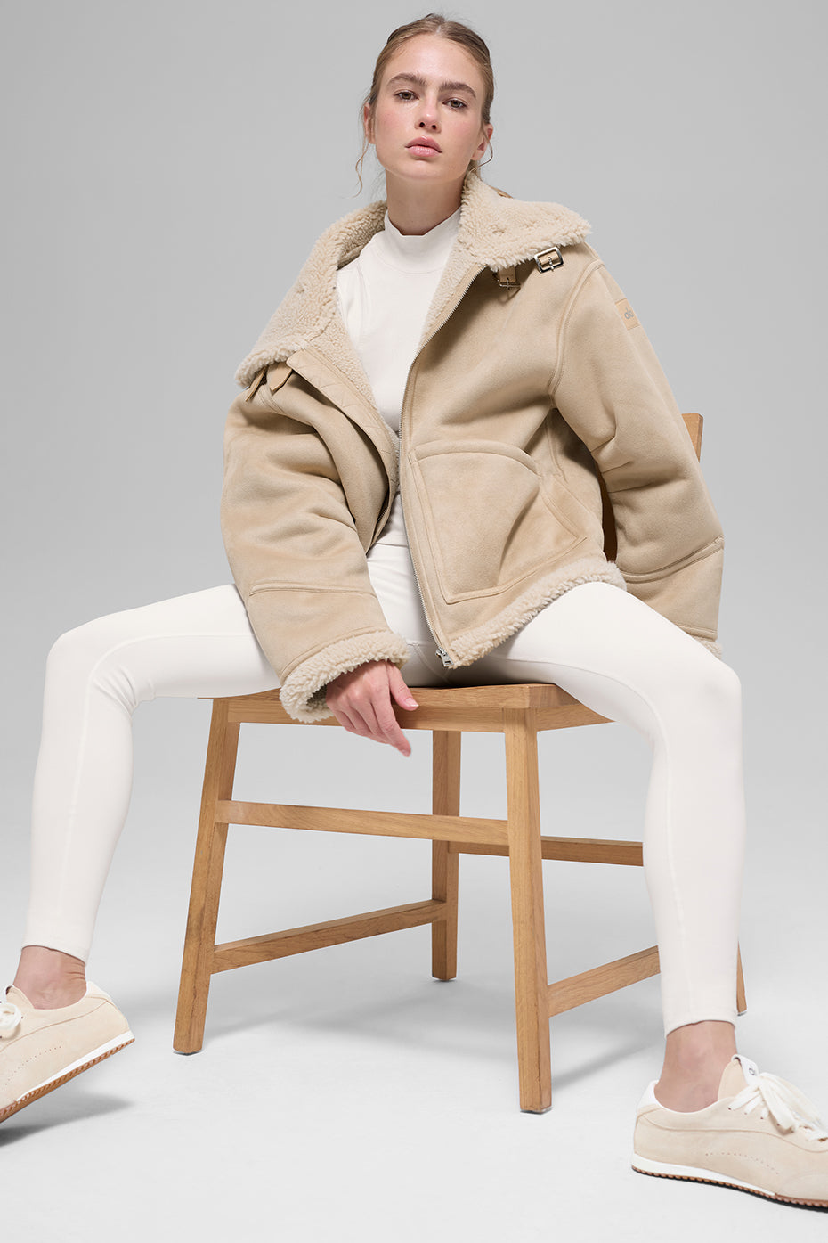 Alo Yoga Faux Shearling Grand Jacket - Woodland Tan