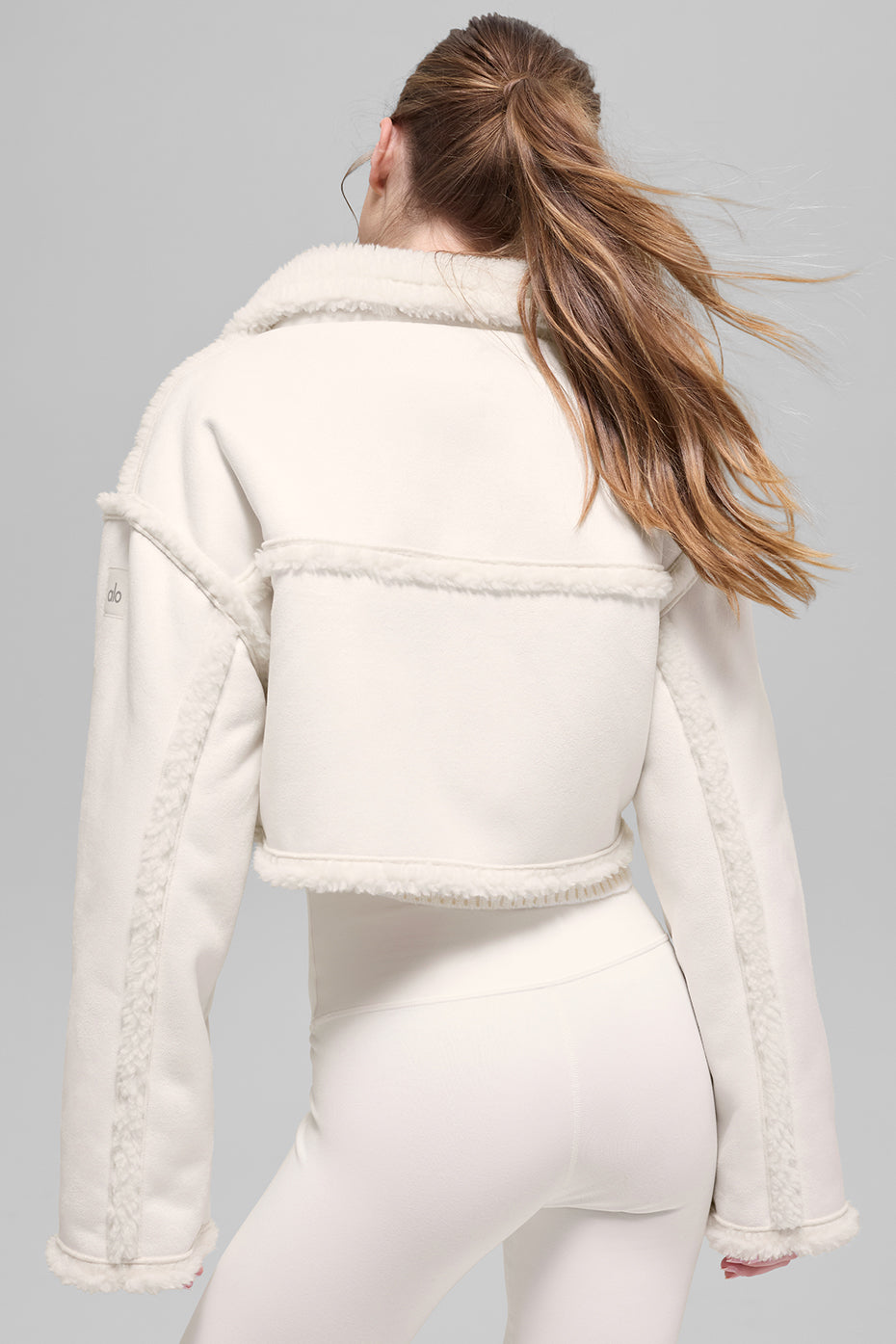 Alo Yoga Faux Shearling Snowfall Cropped Jacket - Ivory