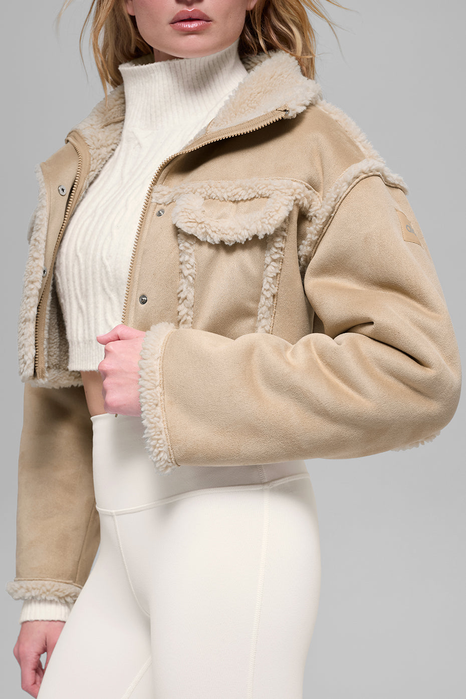Alo Yoga Faux Shearling Snowfall Cropped Jacket - Woodland Tan