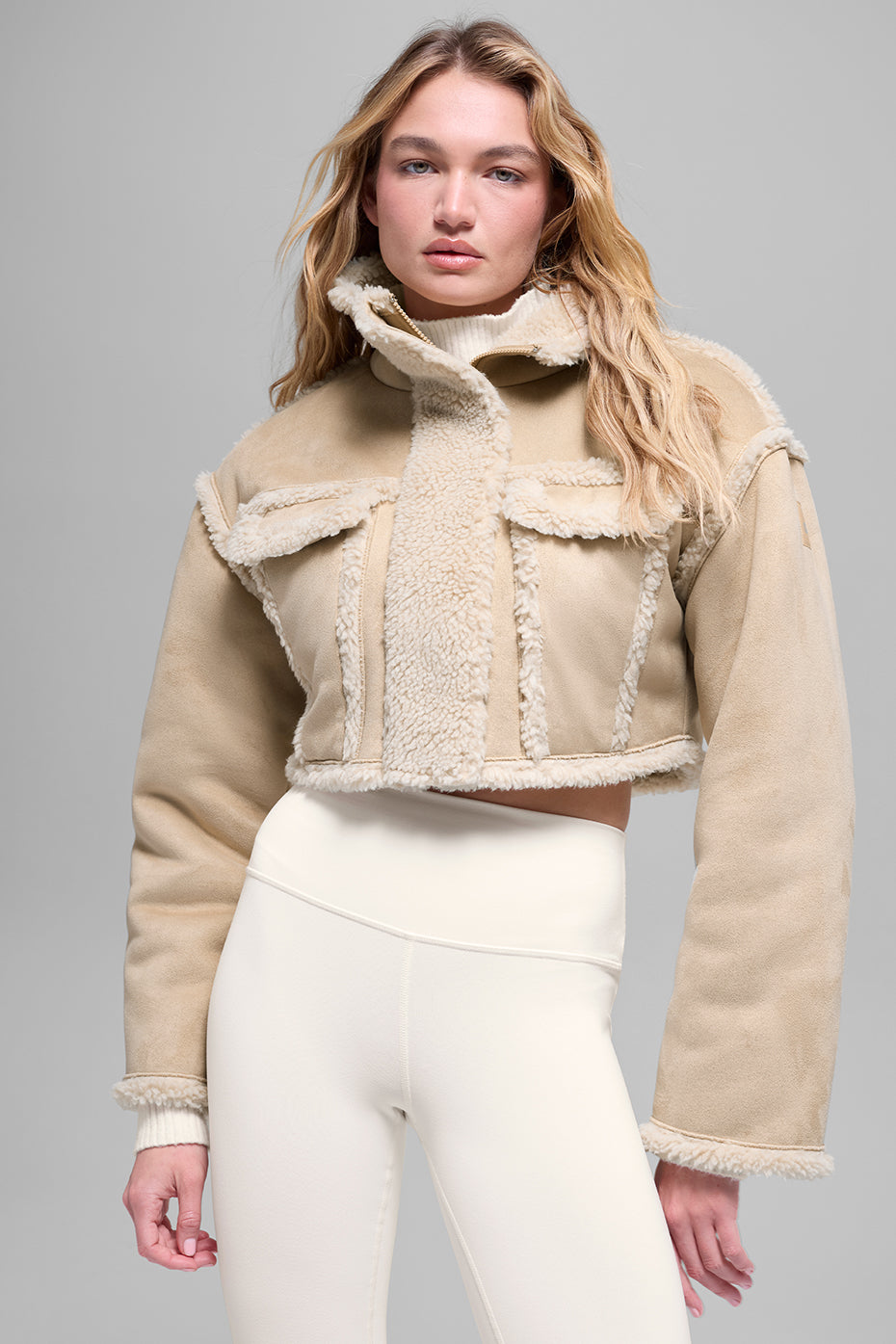 Alo Yoga Faux Shearling Snowfall Cropped Jacket - Woodland Tan