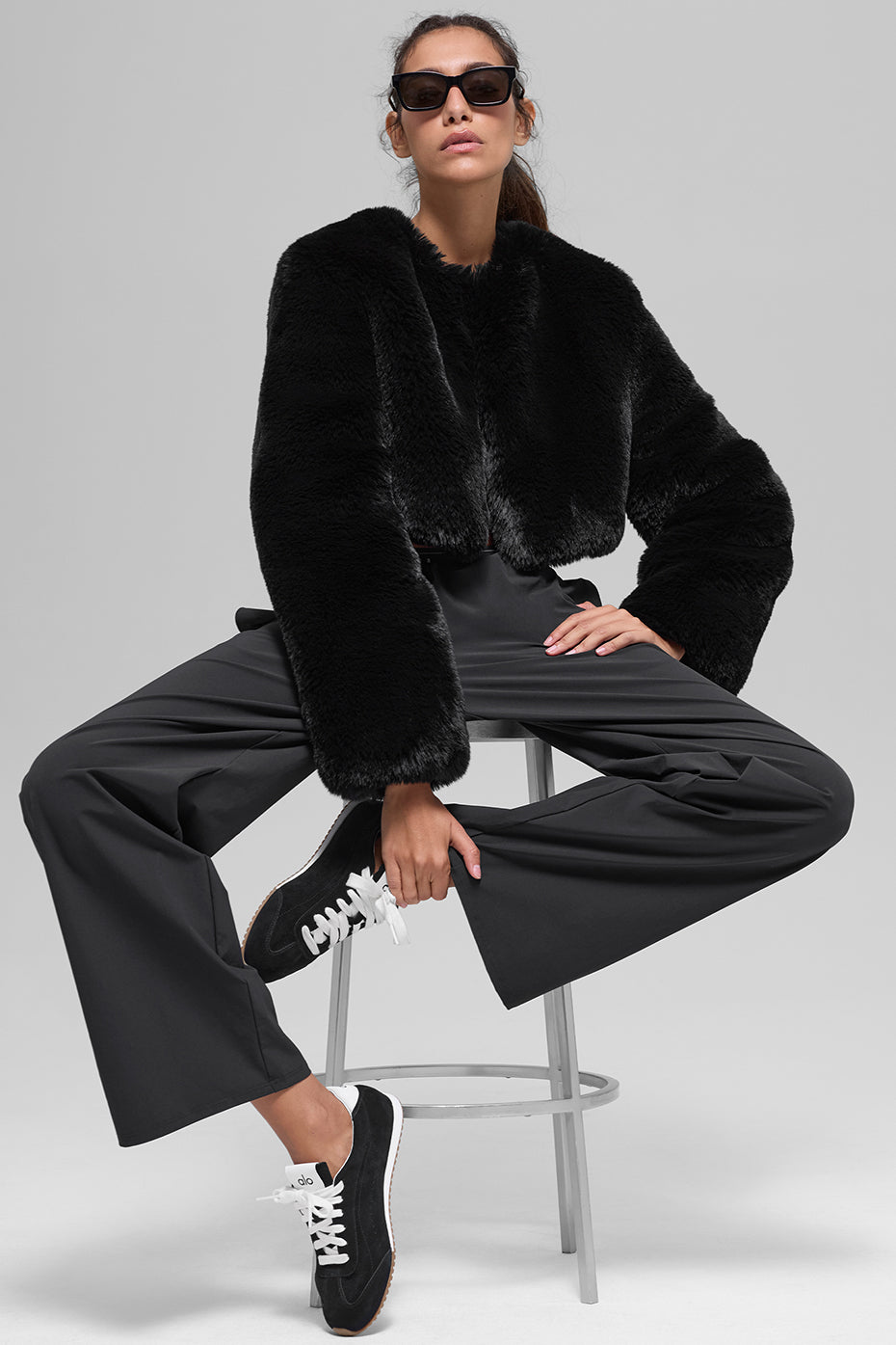 Alo Yoga Faux Fur Chic Cropped Jacket - Black
