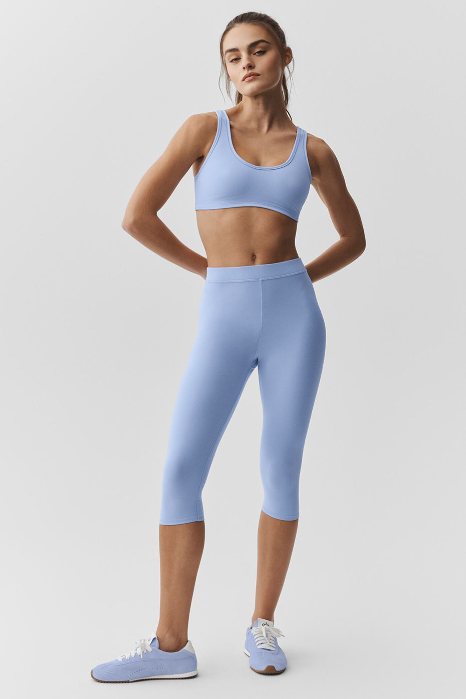 Alo Yoga Alosoft High-Waist Iconic 90's Capri - Light Provence Blue
