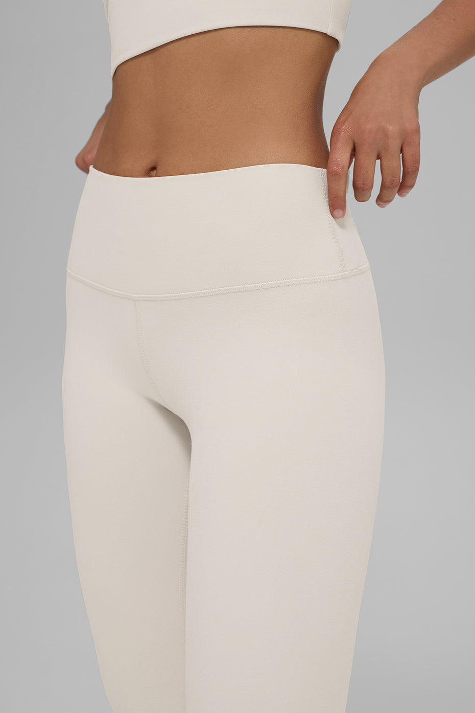 Alo Yoga Alosoft High-Waist 7/8 Highlight Legging - Bone
