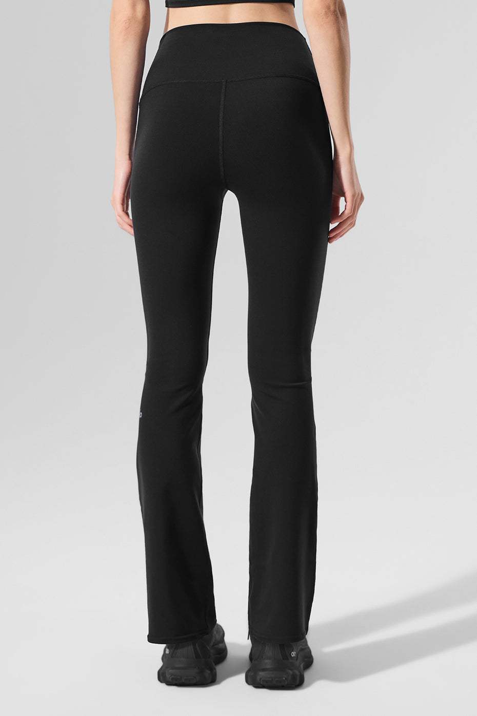 Alo Yoga Airbrush High-Waist Bootcut Legging (Short) - Black